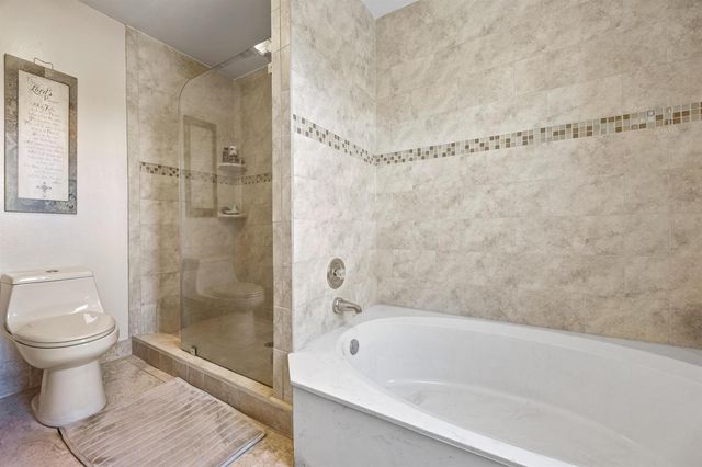 940 SW 96th Avenue, Pembroke Pines, FL 33025