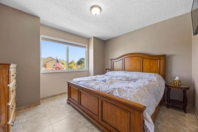 940 SW 96th Avenue, Pembroke Pines, FL 33025