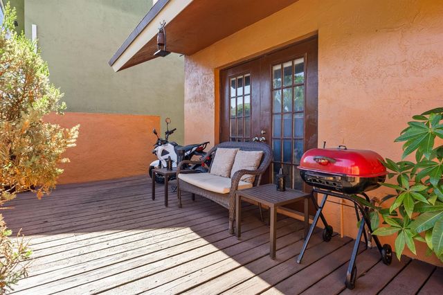 940 SW 96th Avenue, Pembroke Pines, FL 33025