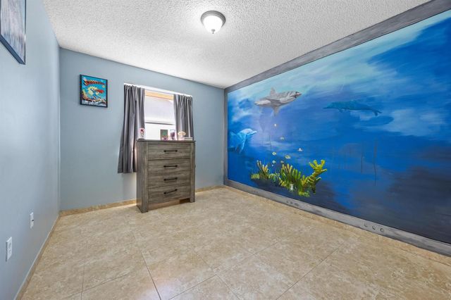 940 SW 96th Avenue, Pembroke Pines, FL 33025