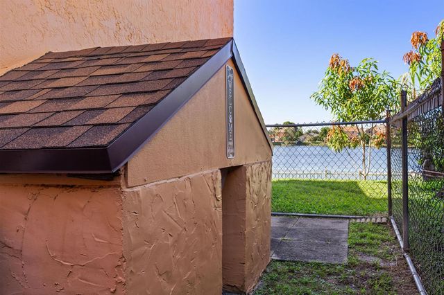 940 SW 96th Avenue, Pembroke Pines, FL 33025