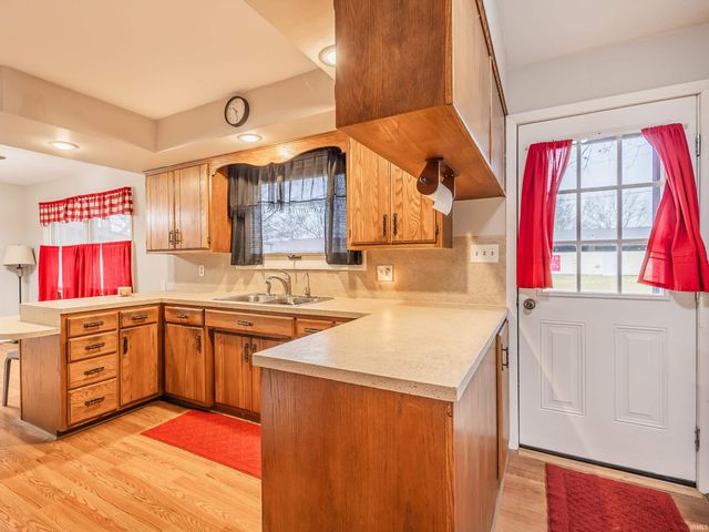 1224 W Clark, Berne, IN 46711