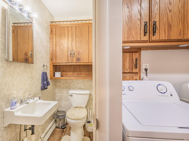 1224 W Clark, Berne, IN 46711