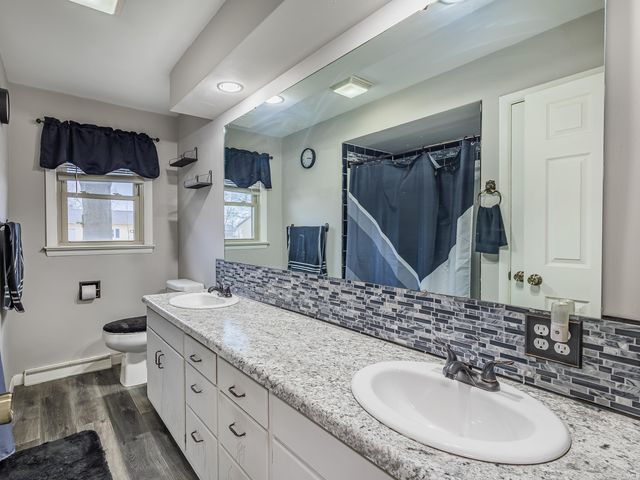 1224 W Clark, Berne, IN 46711