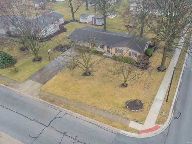 1224 W Clark, Berne, IN 46711