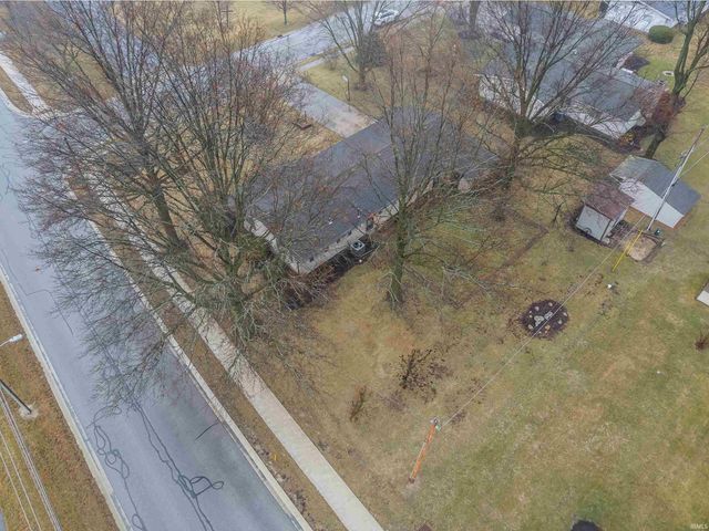 1224 W Clark, Berne, IN 46711