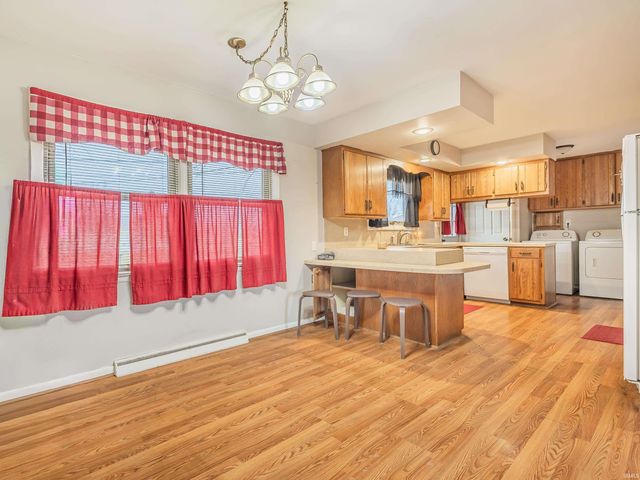 1224 W Clark, Berne, IN 46711