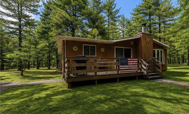 1944 Lake Drive, Friendship, WI 53934