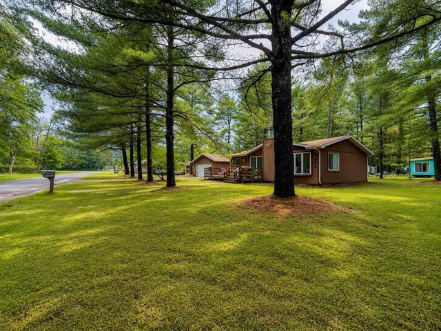 1944 Lake Drive, Friendship, WI 53934