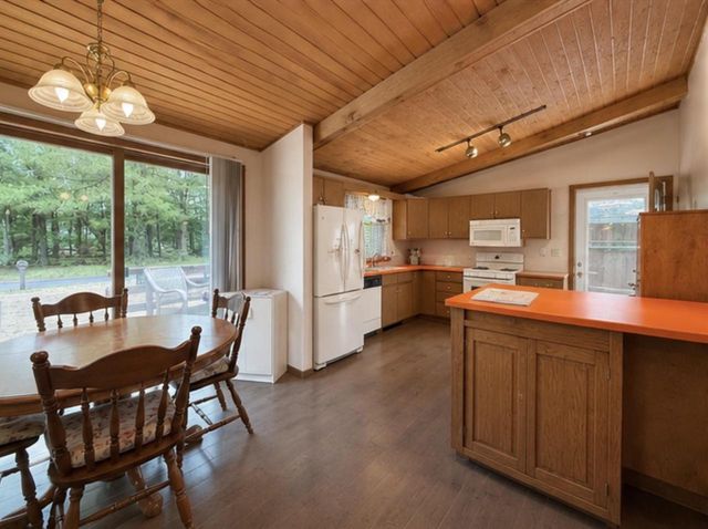 1944 Lake Drive, Friendship, WI 53934