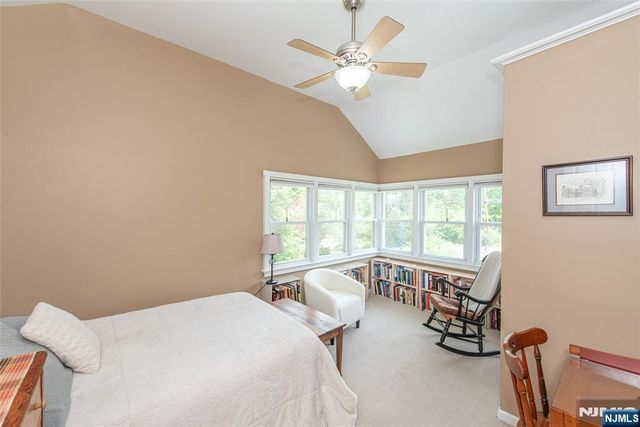 2 Red Mine Road, Wanaque, NJ 07465