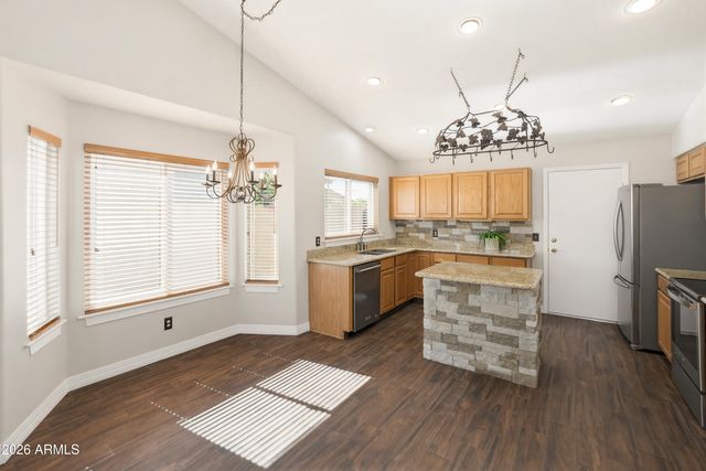 3833 W MISTY WILLOW Lane, Glendale, AZ 85310