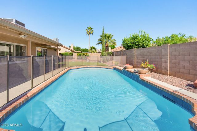 3833 W MISTY WILLOW Lane, Glendale, AZ 85310