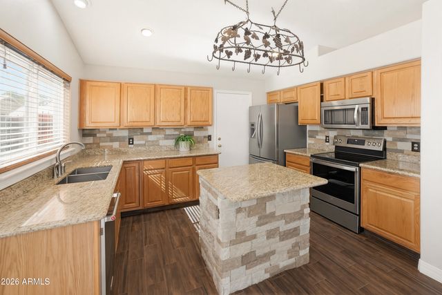 3833 W MISTY WILLOW Lane, Glendale, AZ 85310