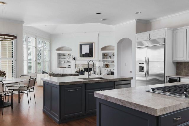 8513 Chalk Knoll DR, Austin, TX 78735