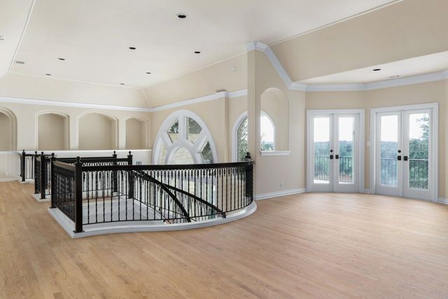 8513 Chalk Knoll DR, Austin, TX 78735