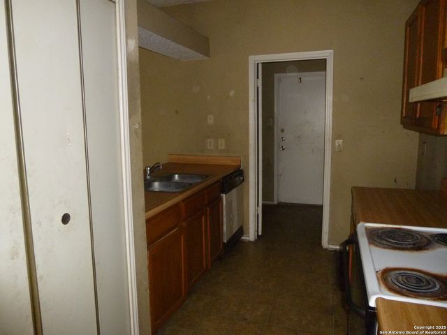 651 River Village, San Antonio, TX 78245