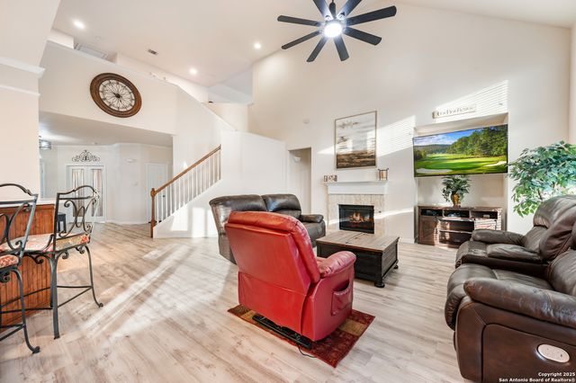 10414 Rainbow View, Helotes, TX 78023