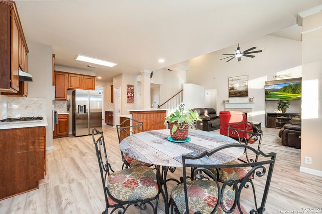 10414 Rainbow View, Helotes, TX 78023