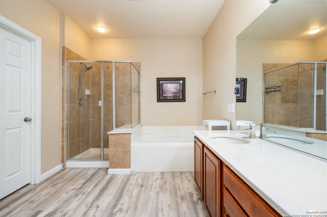 10414 Rainbow View, Helotes, TX 78023