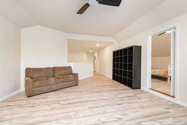 10414 Rainbow View, Helotes, TX 78023