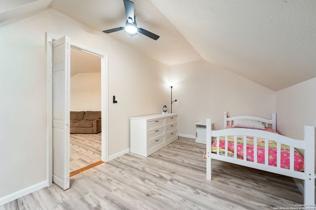 10414 Rainbow View, Helotes, TX 78023