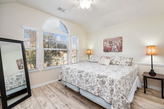 10414 Rainbow View, Helotes, TX 78023