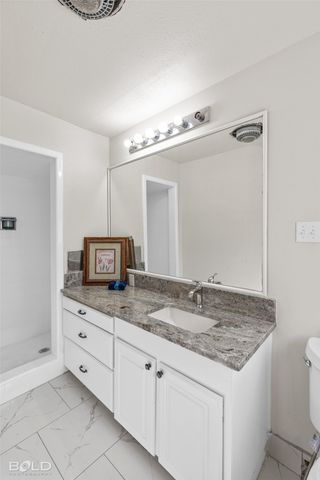 9224 Midvale Drive, Shreveport, LA 71118