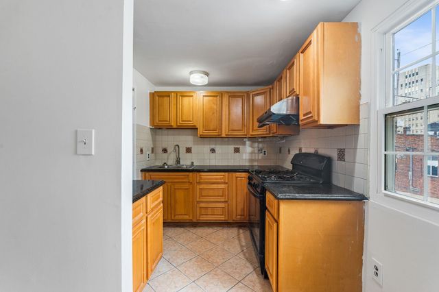 446 MERCER ST, Jc, Journal Square, NJ 07302