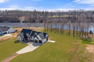 14275 Deer Path, Buchanan Twp, MI 49107