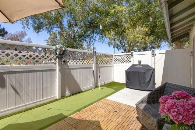 501 Smoketree Glen, Escondido, CA 92026