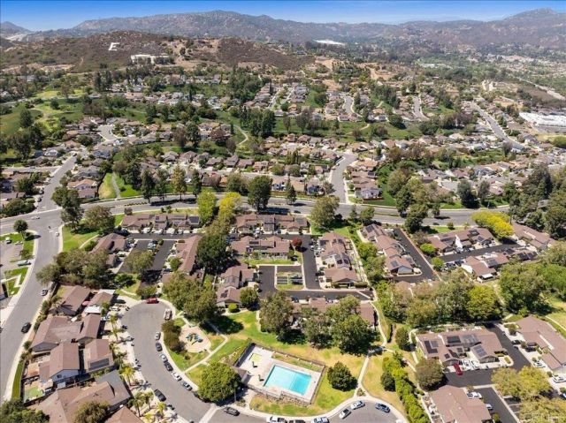 501 Smoketree Glen, Escondido, CA 92026