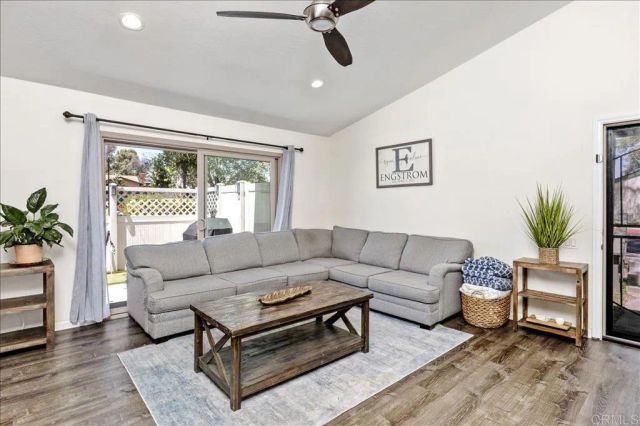 501 Smoketree Glen, Escondido, CA 92026