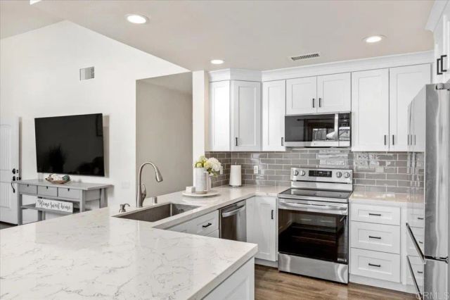 501 Smoketree Glen, Escondido, CA 92026