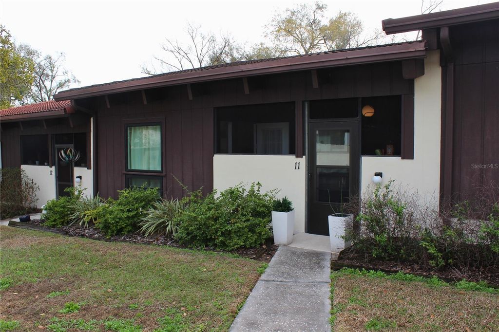 Image 1 of property listing at 11 EL RECODO 11, Lakeland, FL 33813