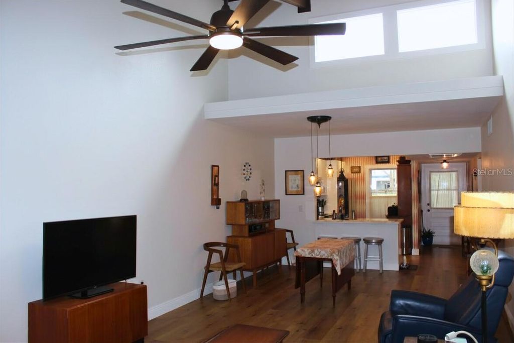 Image 13 of property listing at 11 EL RECODO 11, Lakeland, FL 33813