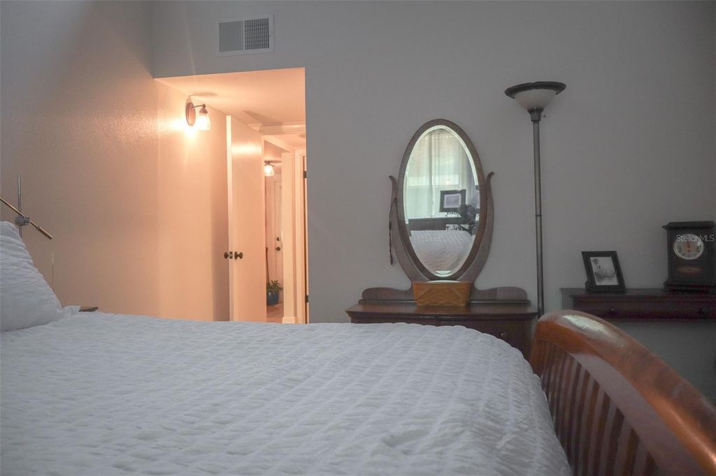 Image 26 of property listing at 11 EL RECODO 11, Lakeland, FL 33813