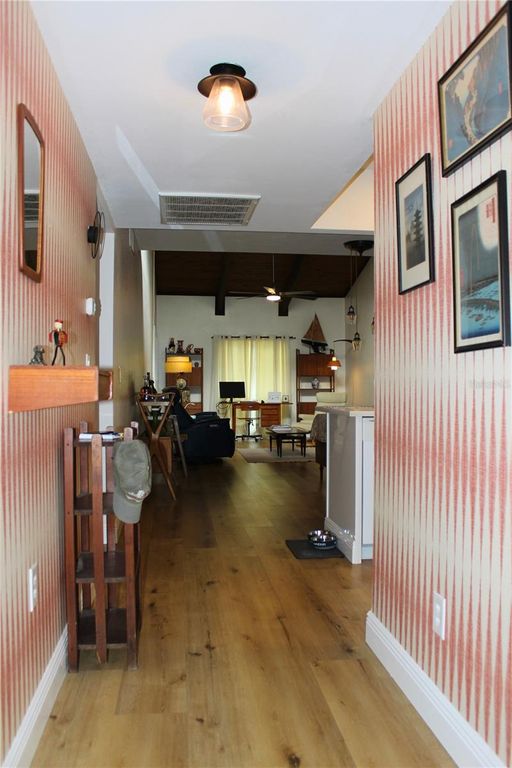 Image 5 of property listing at 11 EL RECODO 11, Lakeland, FL 33813