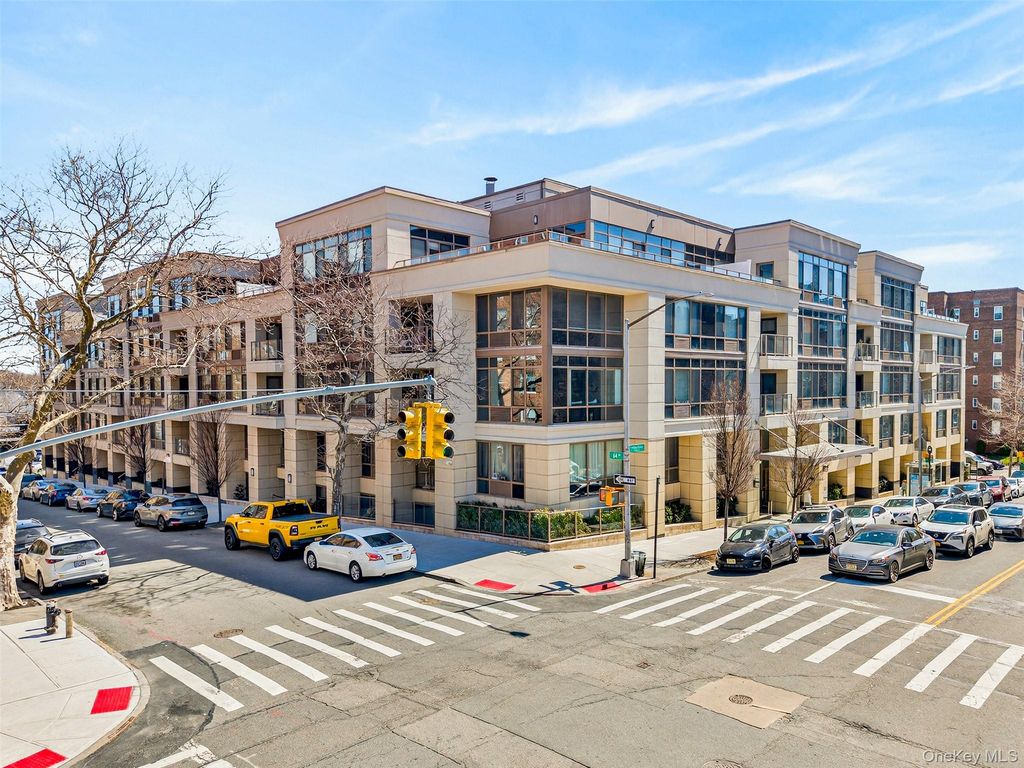 6405 Yellowstone Boulevard 206AS, Forest Hills, NY 11375
