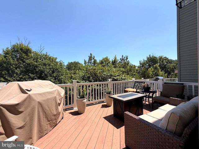 9243 DAWKINS CREST CIR, Bristow, VA 20136