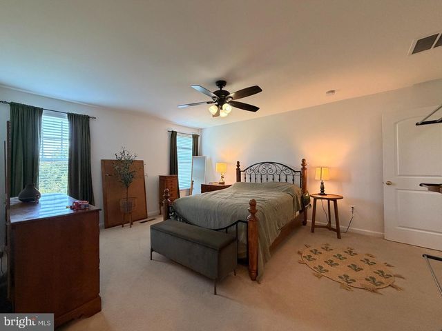 9243 DAWKINS CREST CIR, Bristow, VA 20136