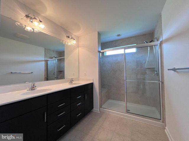 9243 DAWKINS CREST CIR, Bristow, VA 20136
