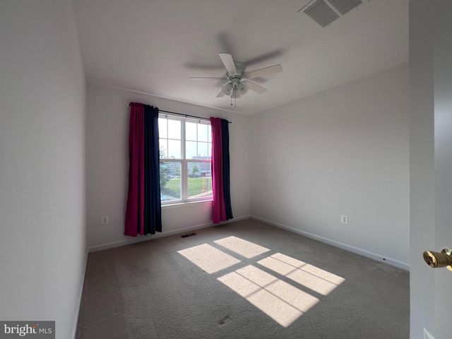 9243 DAWKINS CREST CIR, Bristow, VA 20136