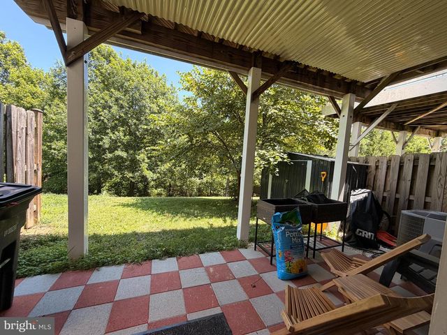 9243 DAWKINS CREST CIR, Bristow, VA 20136