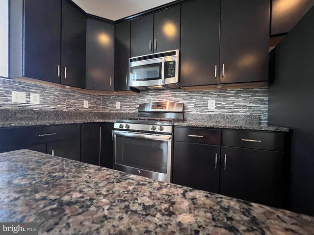 9243 DAWKINS CREST CIR, Bristow, VA 20136