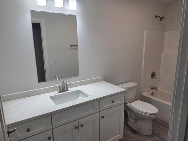 3532 W Park DRIVE, Lake Geneva, WI 53147