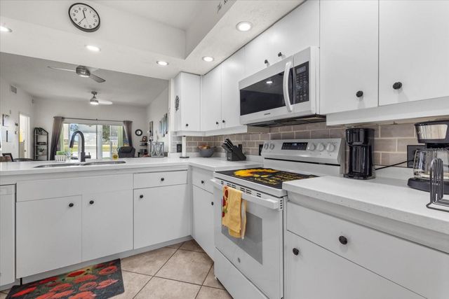 5800 SABAL TRACE DRIVE 103, North Port, FL 34287