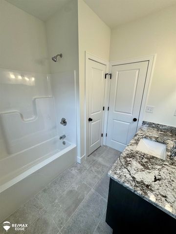 8347 Peninsula Circle, Mundy Twp, MI 48439