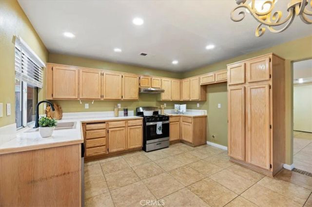 462 Coudures Way, Perris, CA 92571