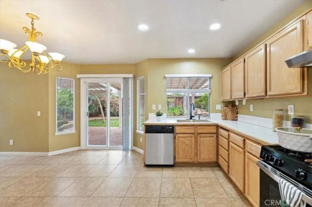 462 Coudures Way, Perris, CA 92571